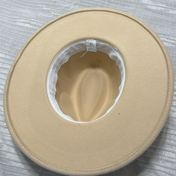 Fall Hat - Picture 4 of 4